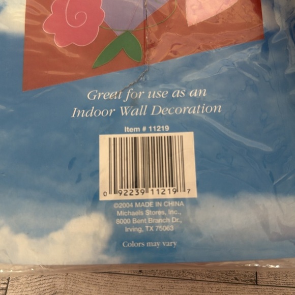 (New) Happy Valentine's Day Garden Flag 28"x40" Michaels Exclusive - Picture 5 of 5